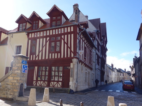 Moret-sur-Loing : Saint Jacques
