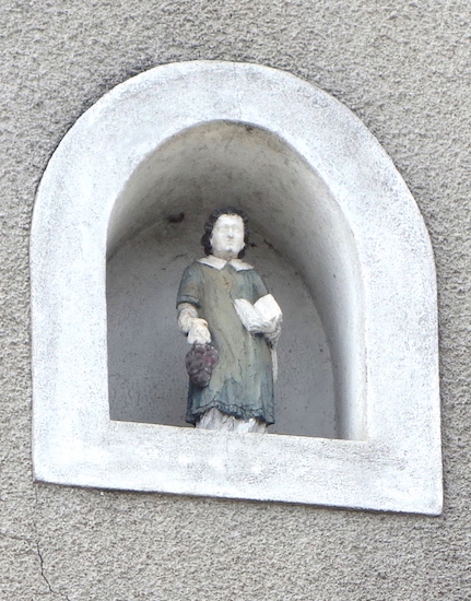 Veneux-les-Sablons : Statue de Saint Vincent