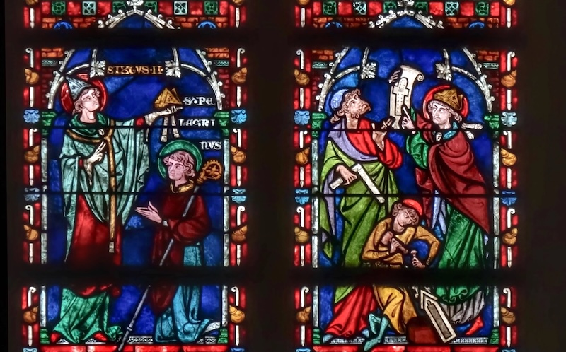 [1] le pape Sixte II lui impose les mains et l'ordonne évêque [2] Pèlerin construit une église