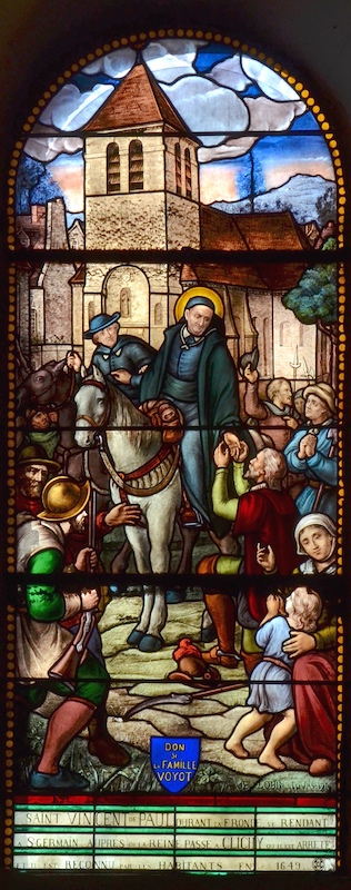 Saint Vincent de Paul durant la fronde se rendant à Saint Germain auprès de la reine passe à Clichy où il est arrêté et il est reconnu par les habitants en 1649