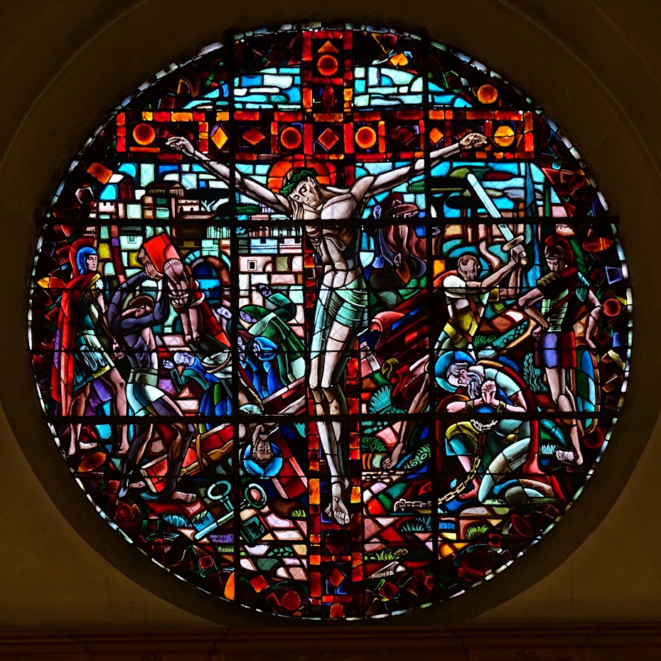 La crucifixion (à gauche, crucifixion de Saint Pierre, à droite, martyre de Saint Paul)