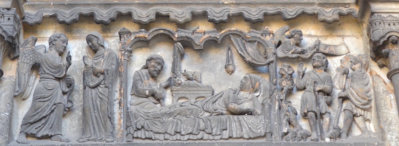 l'annonciation, la nativité, l'annonce aux bergers<br>Portail de la cathédrale Notre-Dame - Laon 02