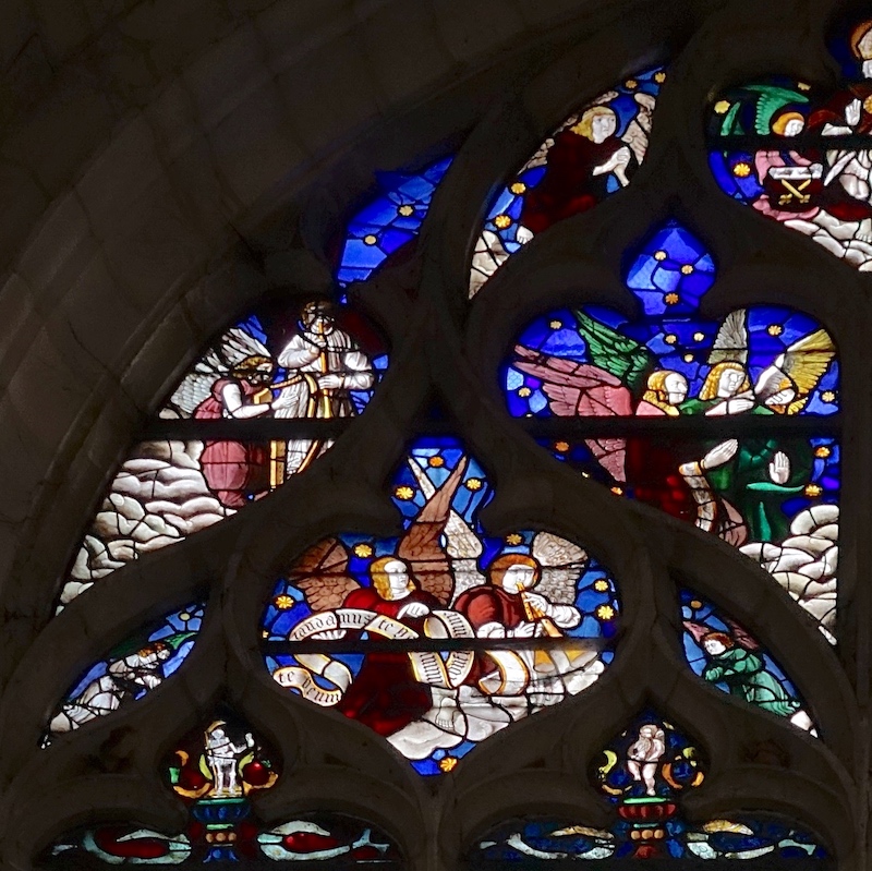 [13] Membres d'une confrérie [14] Des anges accompagnent l'ame de la Vierge [15] Vierge de pitié <br>Eglise Saint Nizier - Troyes 10