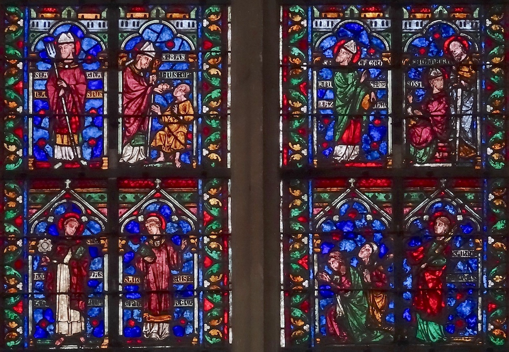 haut : St Athanase (patriarche), St Basile, St Grégoire, ?
                            <br>bas : St Thomas d'Aquin, St Ephrem, ?,? 