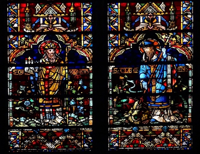 Saint Clémens (à droite)