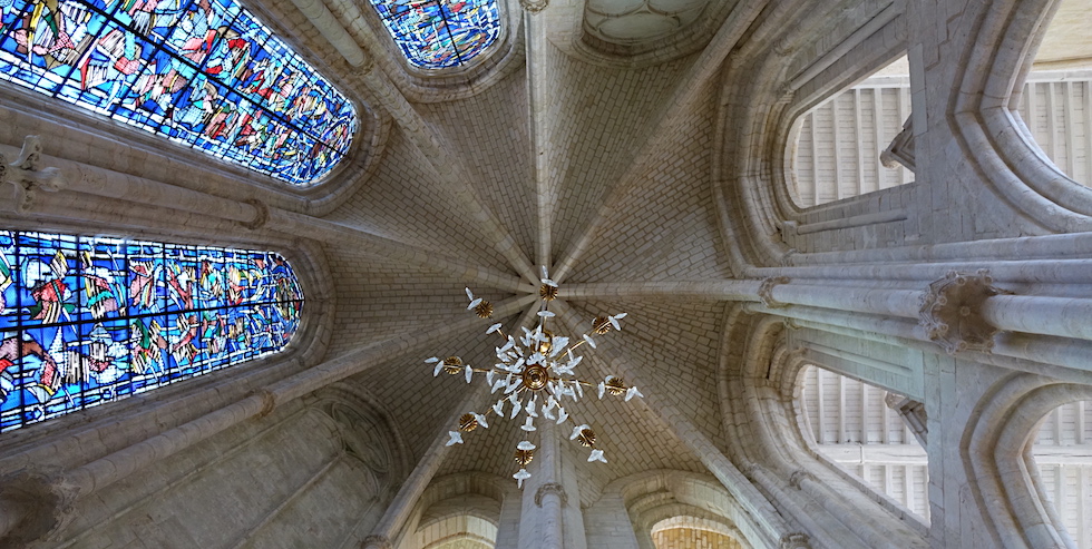 Chapelle de la Vierge<br>Basilique Saint Mathurin - Larchant 77