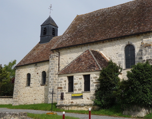 Courcelles-en-Bassée - Place de l'église