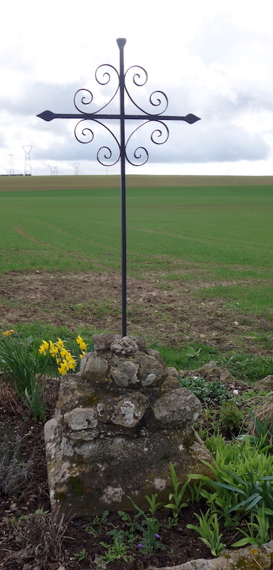 Montarlot : croix de Saint Mammès