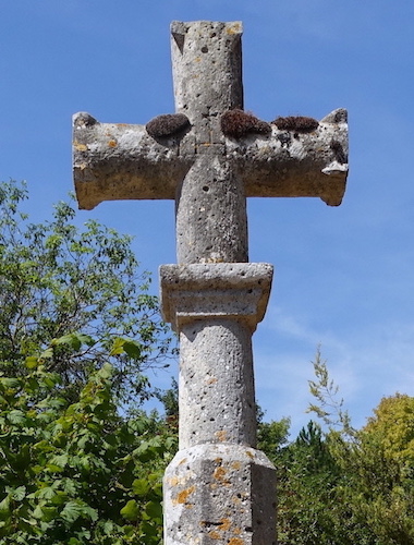 Villecerf - Croix du Chateau Saint Ange