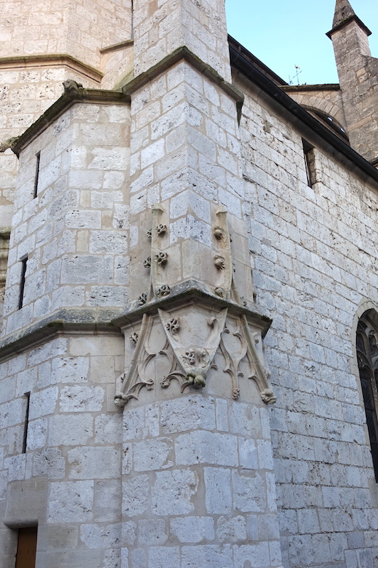 Eglise Notre-Dame de la Nativité - Moret-sur-Loing 77<br>côté sud