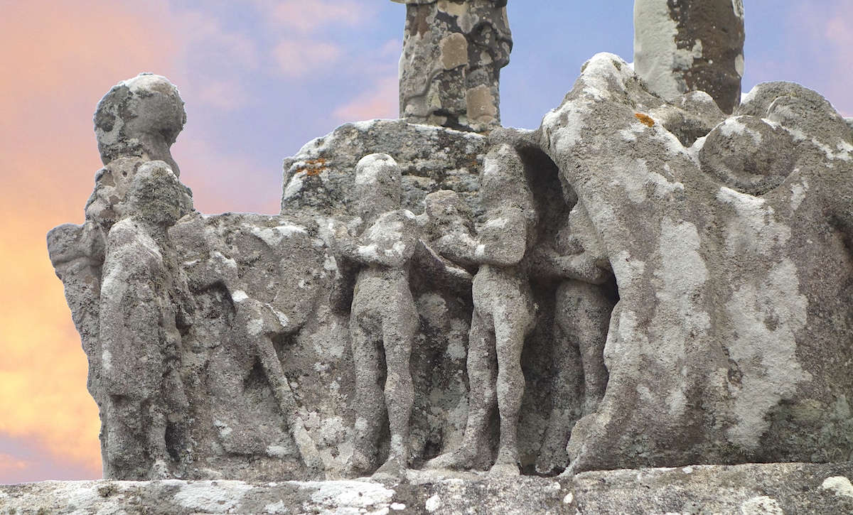 Jésus dans les limbes : Grand calvaire de Tronoën - Saint Jean Trolimon 29