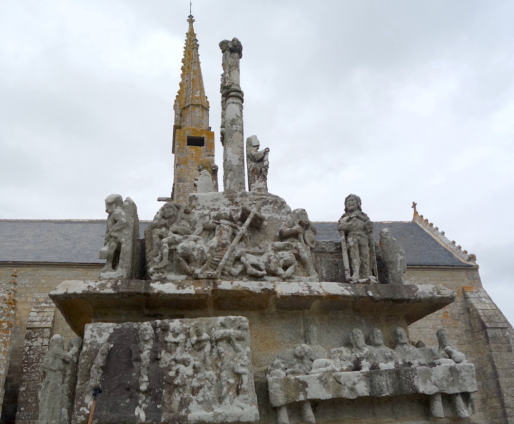 La résurrection - Grand calvaire de Tronoën - Saint Jean Trolimon 29