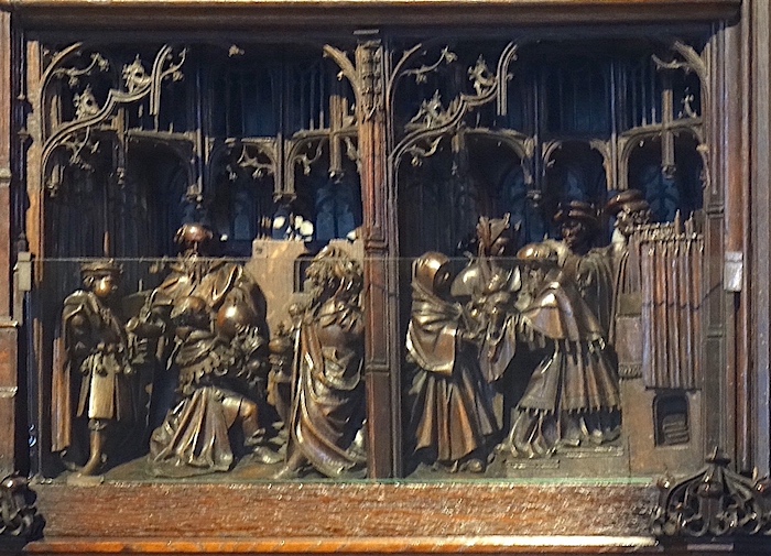 Adoration des mages (à gauche), présentation de Jésus au temple (à droite).<br>Eglise St Germain l'Auxerrois - Paris (1)