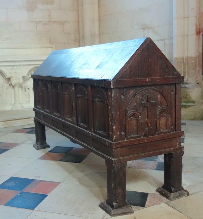 Chasse de procession de Saint Edme - Abbaye de Pontigny 89