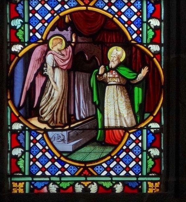 [1] L'ange Gabriel annoncce à Zacharie que sa supplication sera exaucée : Ta femme Elisabeth enfantera d'un fils que tu appelleras Jean.<br>Cathédrale St Quentin - Quimper 29