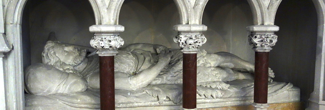 Gisant de Jean-Baptiste<br>Eglise St Jean-Baptiste - Nemours 77