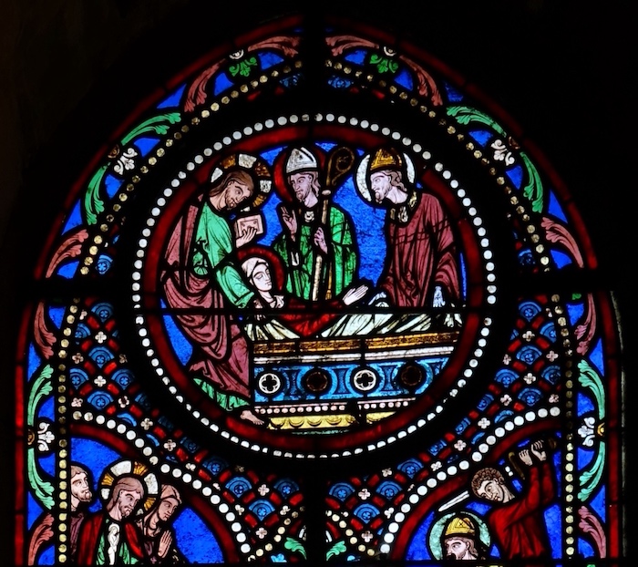 [9] Ensevelissement de Madeleine. A gauche, Le Christ apparait à Madeleine sur son lit de mort, à droite Saint Maximin est décapité.